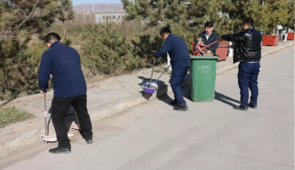 文明创建我先行 ——6776永利集团团委开展环境卫生整治志愿活动(图2) 文明创建我先行 ——6776永利集团团委开展环境卫生整治志愿活动(图2)