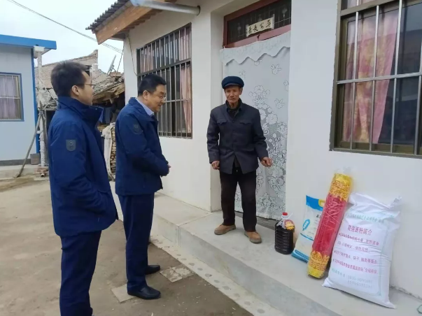 6776永利集团深入帮扶村开展春节慰问(图2) 6776永利集团深入帮扶村开展春节慰问(图2)
