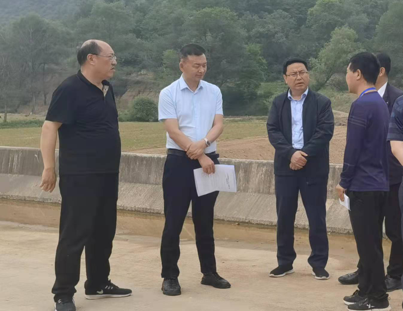 6776永利集团赴甘肃水建公司开展全面调研(图2) 6776永利集团赴甘肃水建公司开展全面调研(图2)